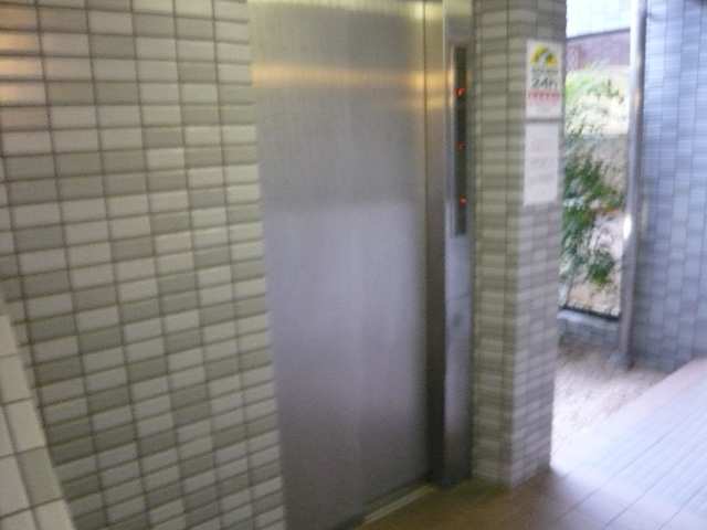 ＬＯＮＥ　ＳＴＡＲ茶屋ヶ坂 2階 エレベーター