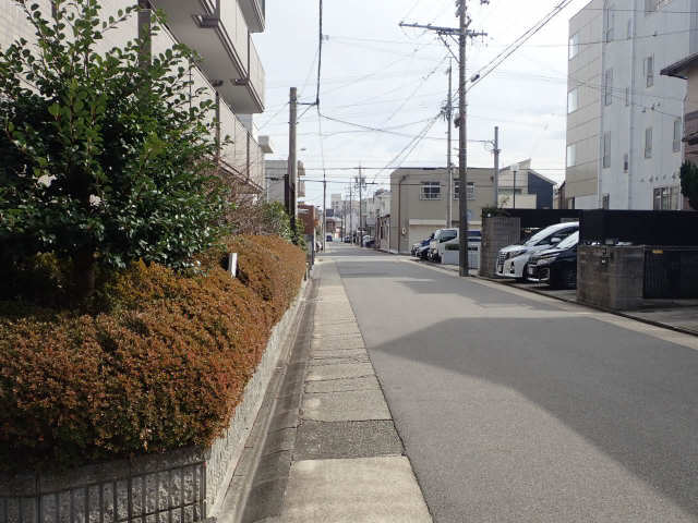 建物南側