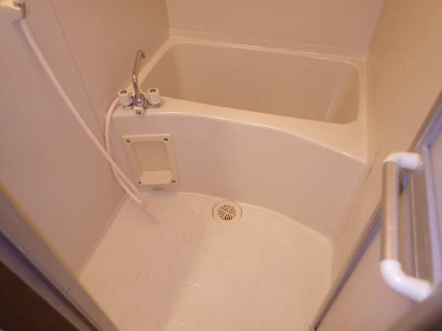アロンノーブルⅡ 2階 浴室