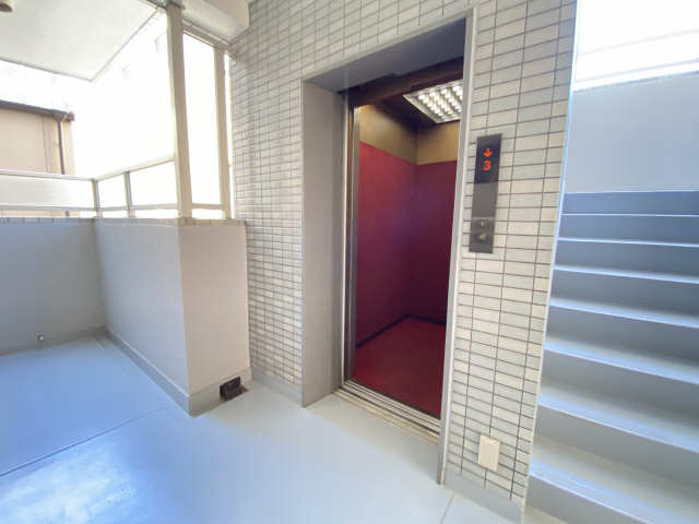 繁寿ビル 5階 エレベーター