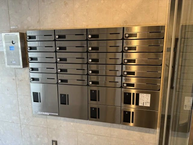 集合ポスト・宅配BOX