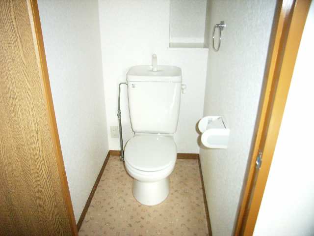 ウィスタリアヴィラ 4階 トイレ
