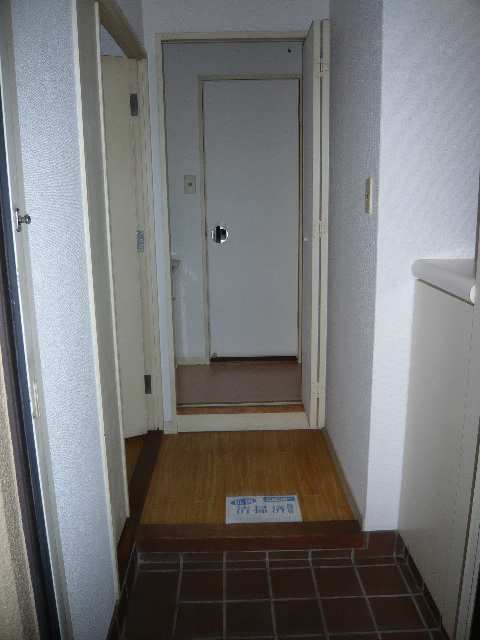 玄関から