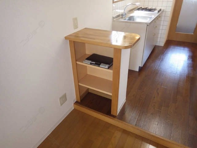 キッチン横棚