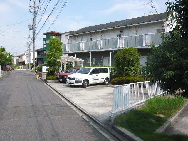 月ヶ丘ハイツ 1階 駐車場