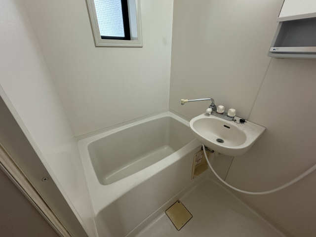 ジェミニ覚王山　Ａ棟 1階 浴室