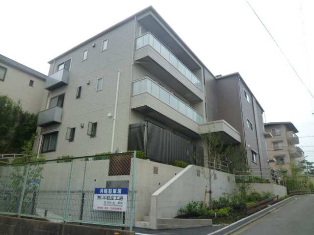 外観（西側）