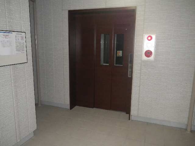 エレベータ―