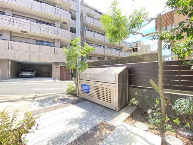 ゴミ置き場