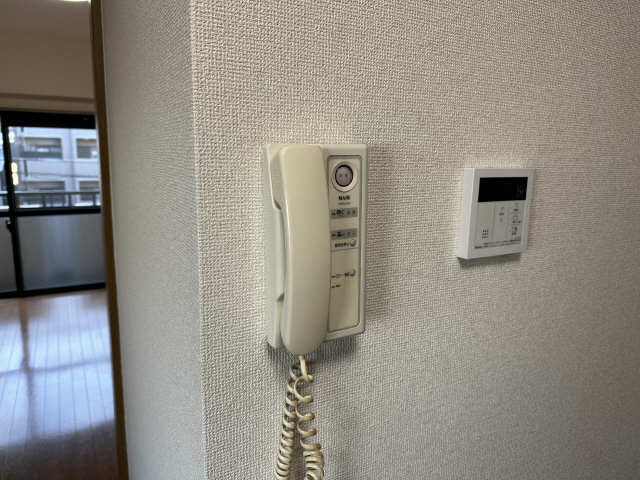 インターホン