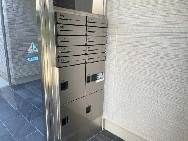 集合ポスト・宅配ボックス