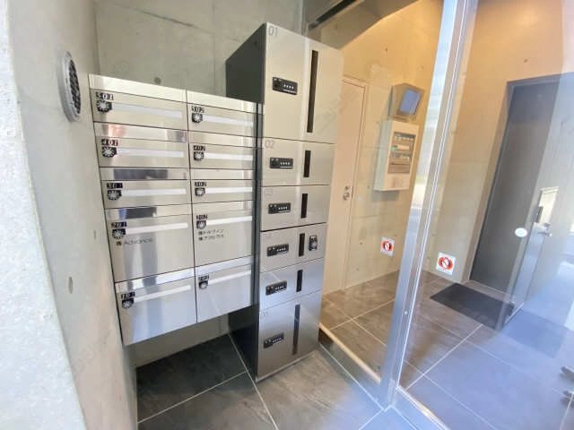 集合ポスト・宅配ボックス