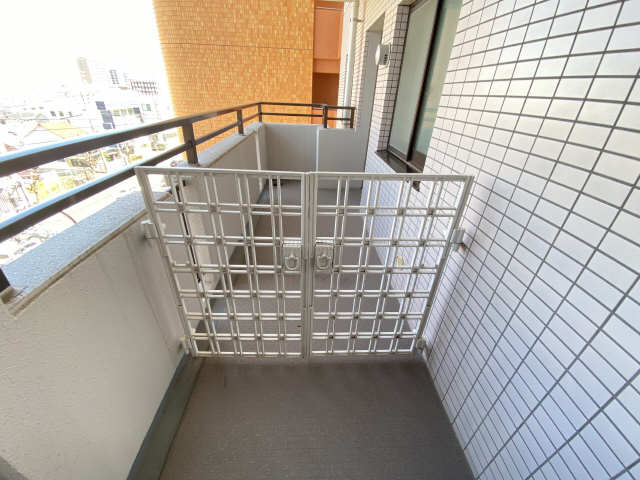 玄関ポーチ