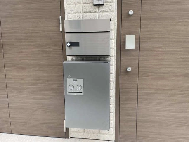 各戸宅配郵便ボックス付き