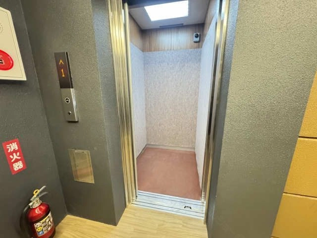 エレベーター