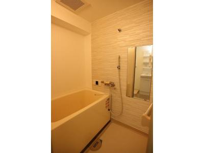 アルル覚王山 2階 浴室