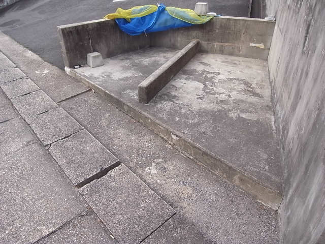 ゴミ置き場