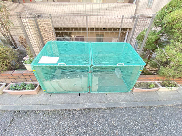 ごみBOX