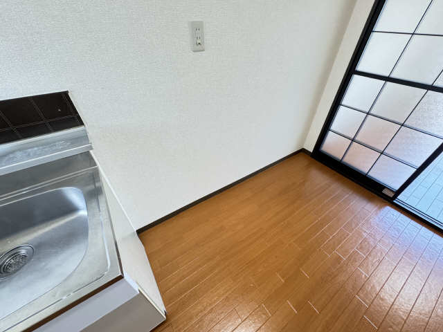 冷蔵庫置き場