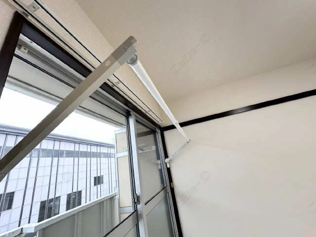 室内用物干しホスクリーン