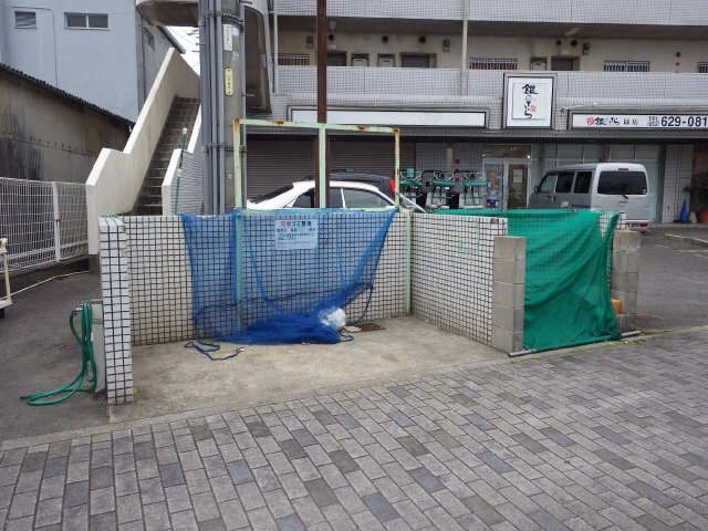 ゴミ置き場