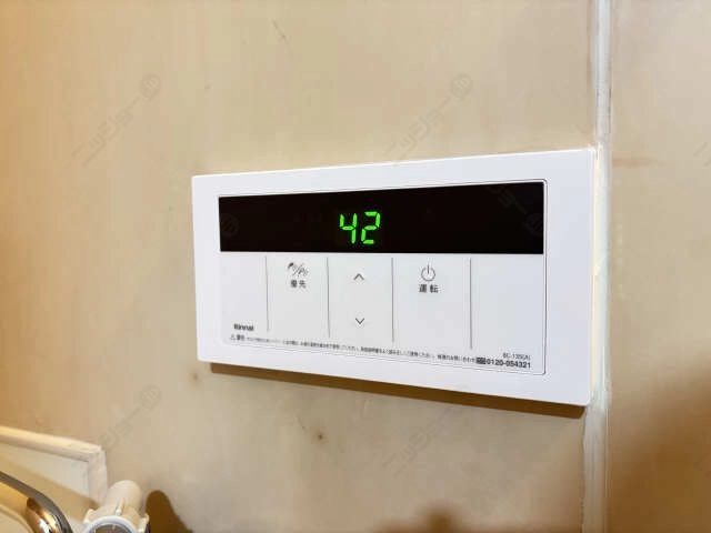 給湯パネル浴室