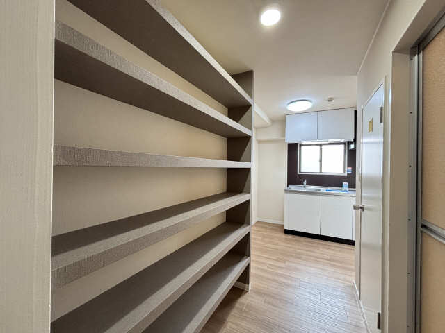 シューズボックス