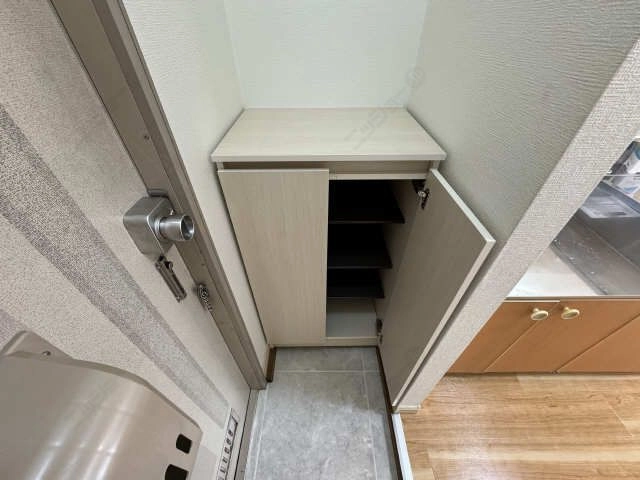 シューズボックス