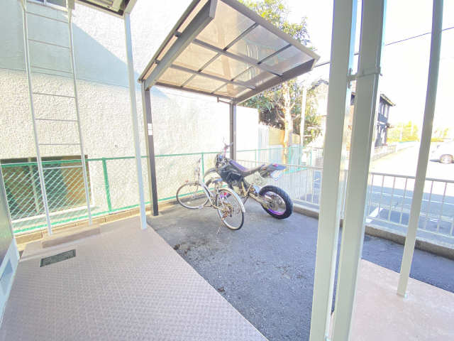 Ａ棟側自転車置場