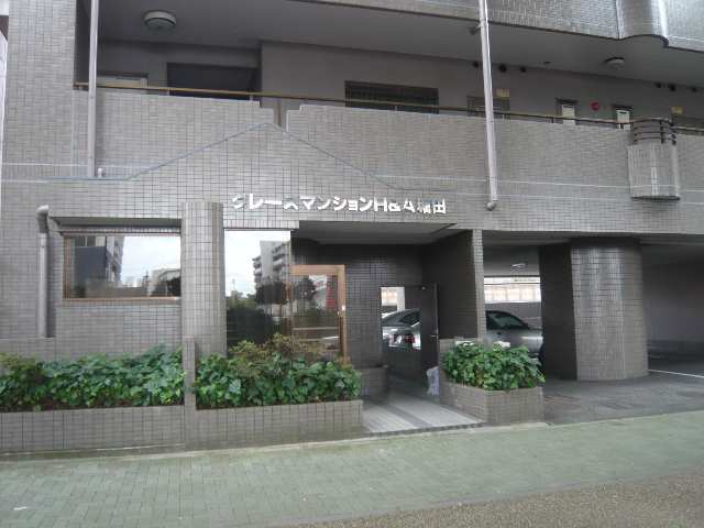 グレースマンションＨ＆Ａ堀田 5階 エントランス
