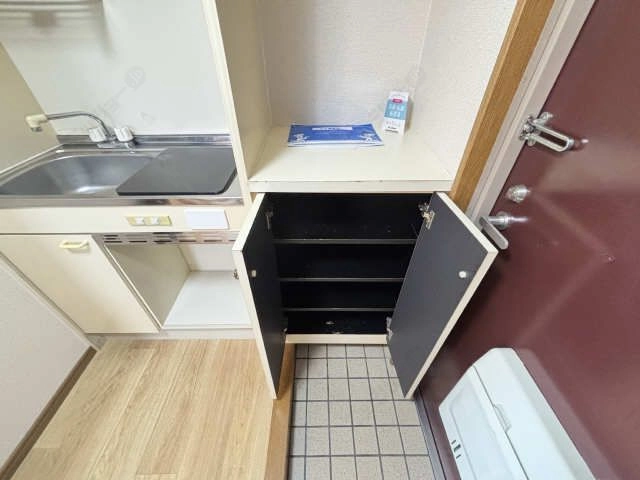 シューズボックス