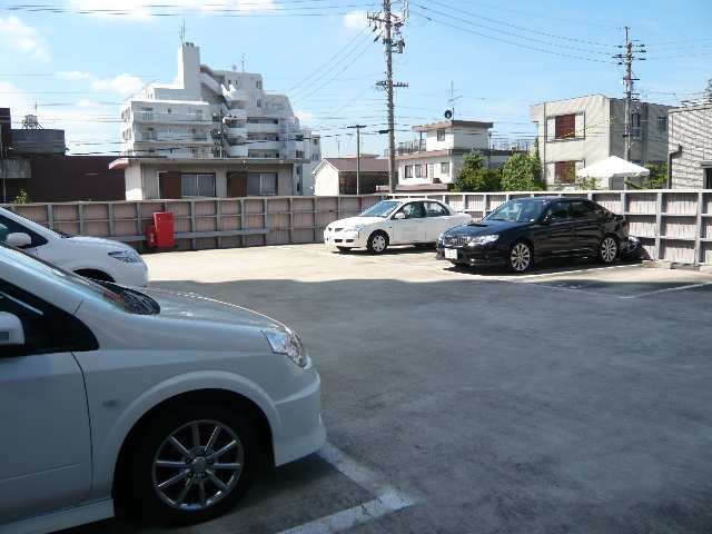屋外車場
