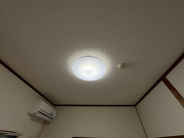 LED照明洋間