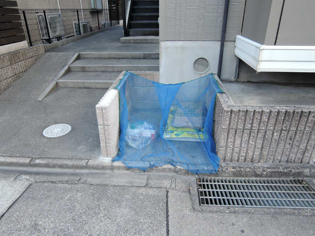 ごみ置場