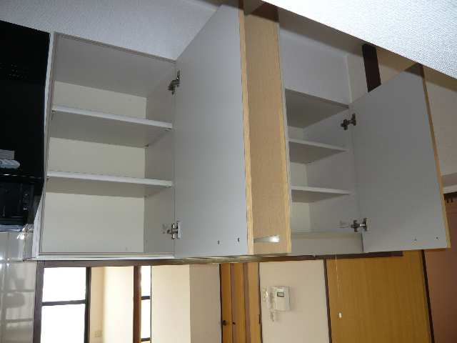 キッチン吊戸棚