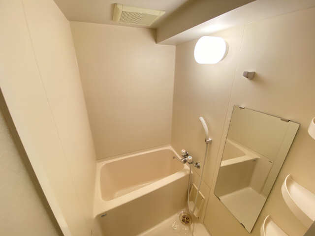 エッセ桜山 2階 浴室