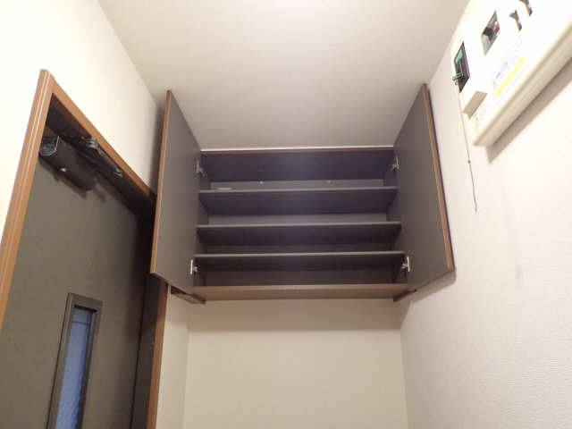 シューズBOX上段