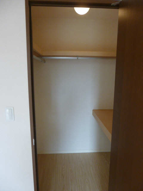 ｳｫｰｸｲﾝｸﾛｰｾﾞｯﾄ