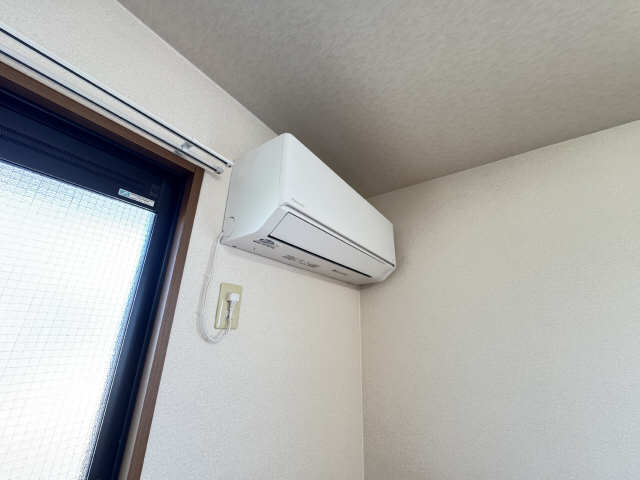 洋間エアコン