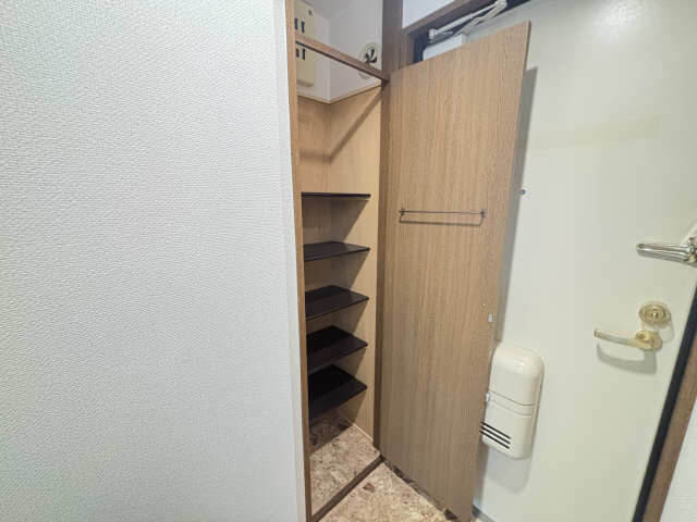 シューズボックス