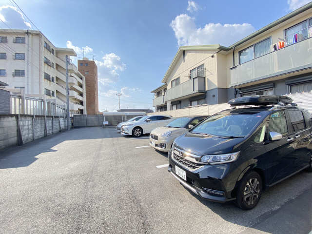 コンフォート桜台 1階 駐車場