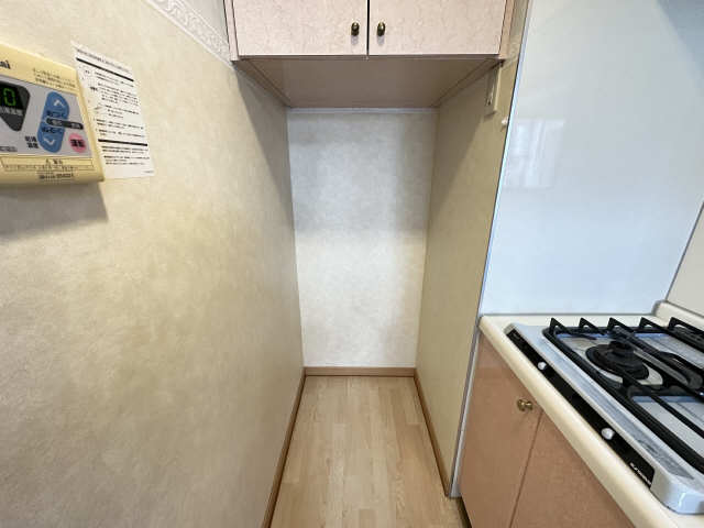 冷蔵庫置き場