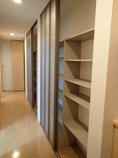 廊下収納