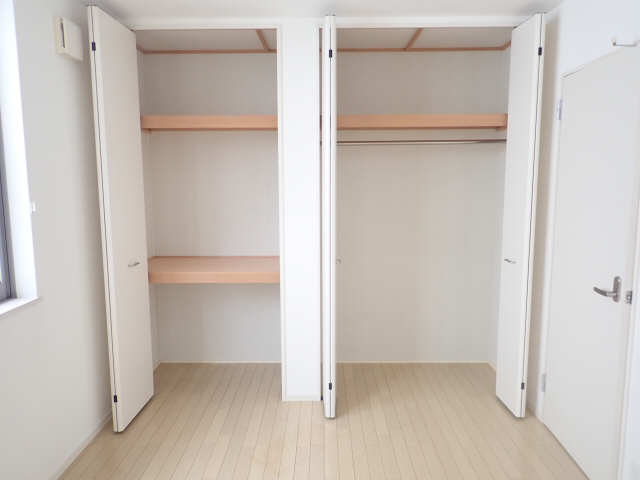2F北洋間収納