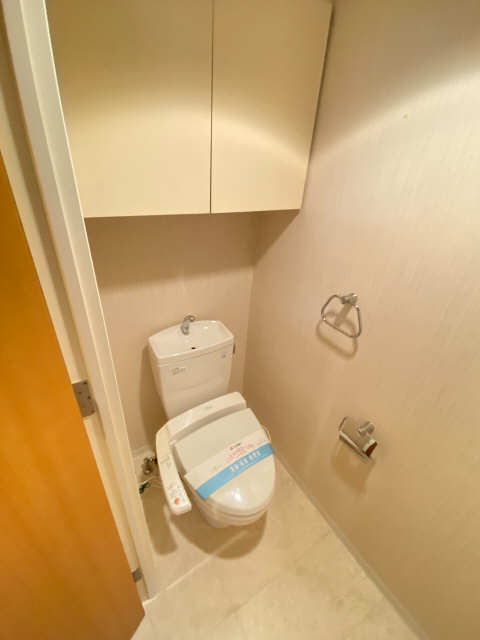アドミール桜山 2階 WC