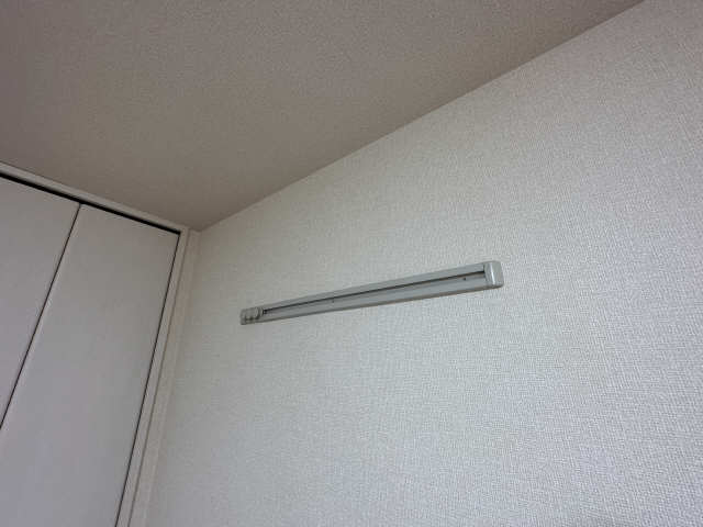 化粧幕板