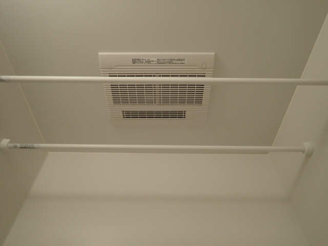 ヘーベルメゾン　アイレット 3階 浴室暖房乾燥機