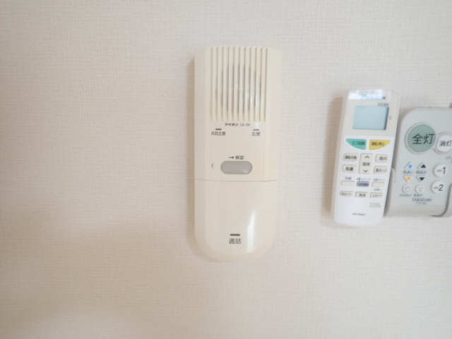 インターホン