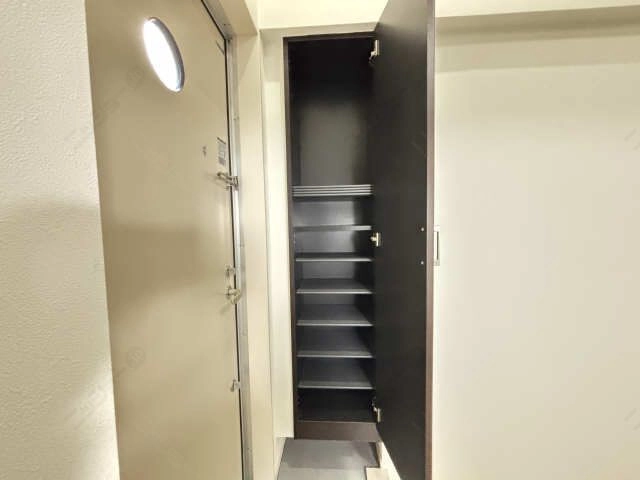 シューズボックス