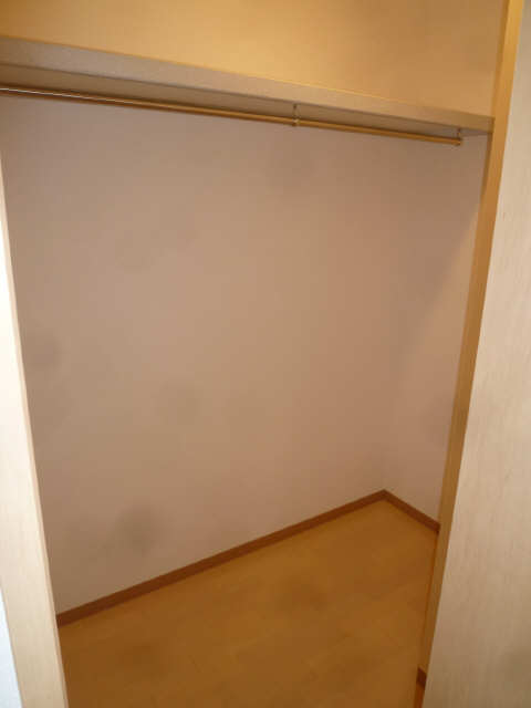 玄関横収納